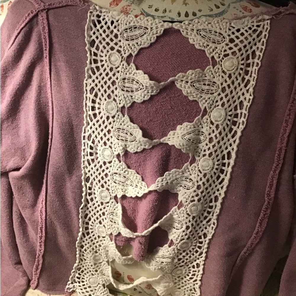 Free People Vintage Sweatshirt. So cool! Medium